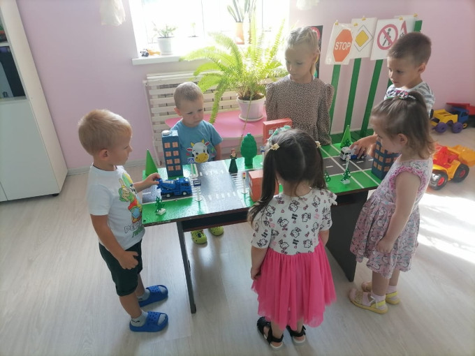 Макет "Улицы города". Макет "Улицы города".