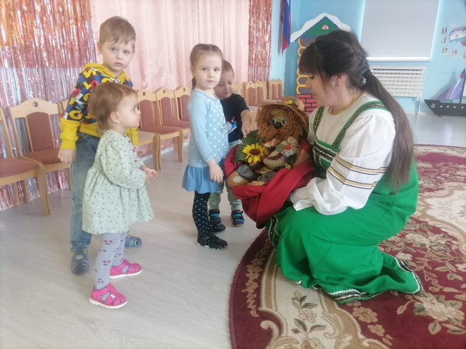 Игровой программе "У домовёнка Кузи" Игровой программе "У домовёнка Кузи".